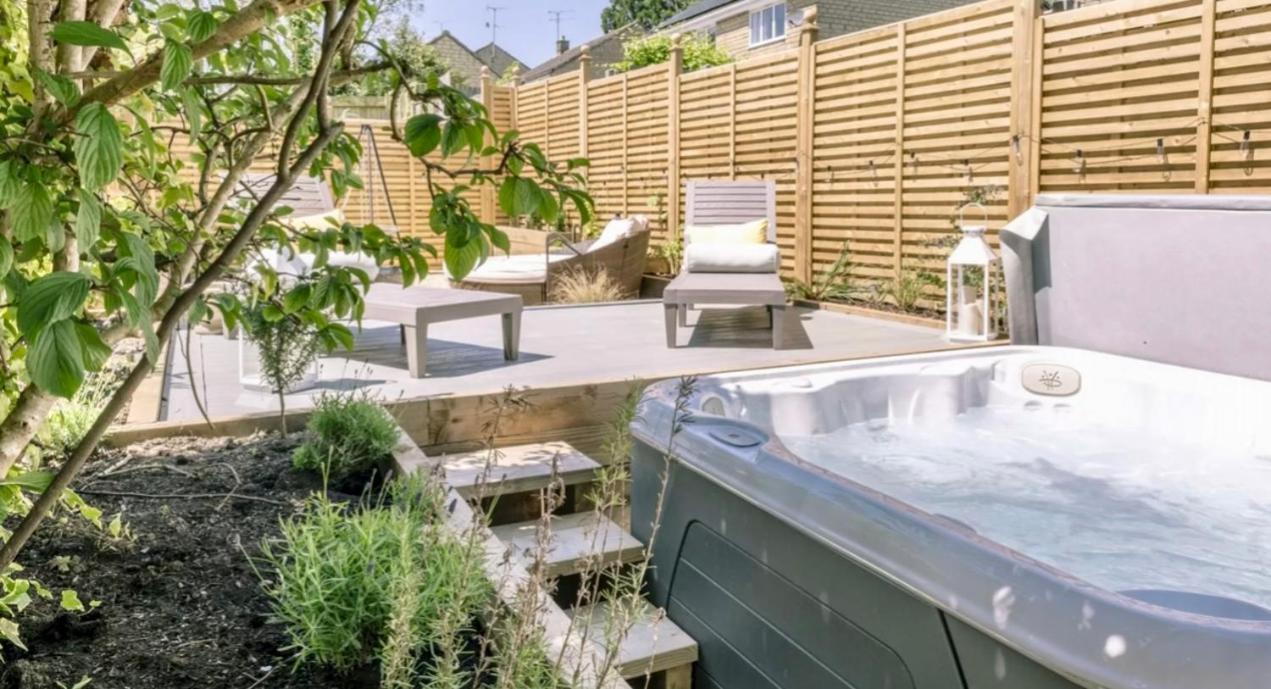 Luxury Cotswolds Cottage With Hot Tub Winchcombe Exterior photo