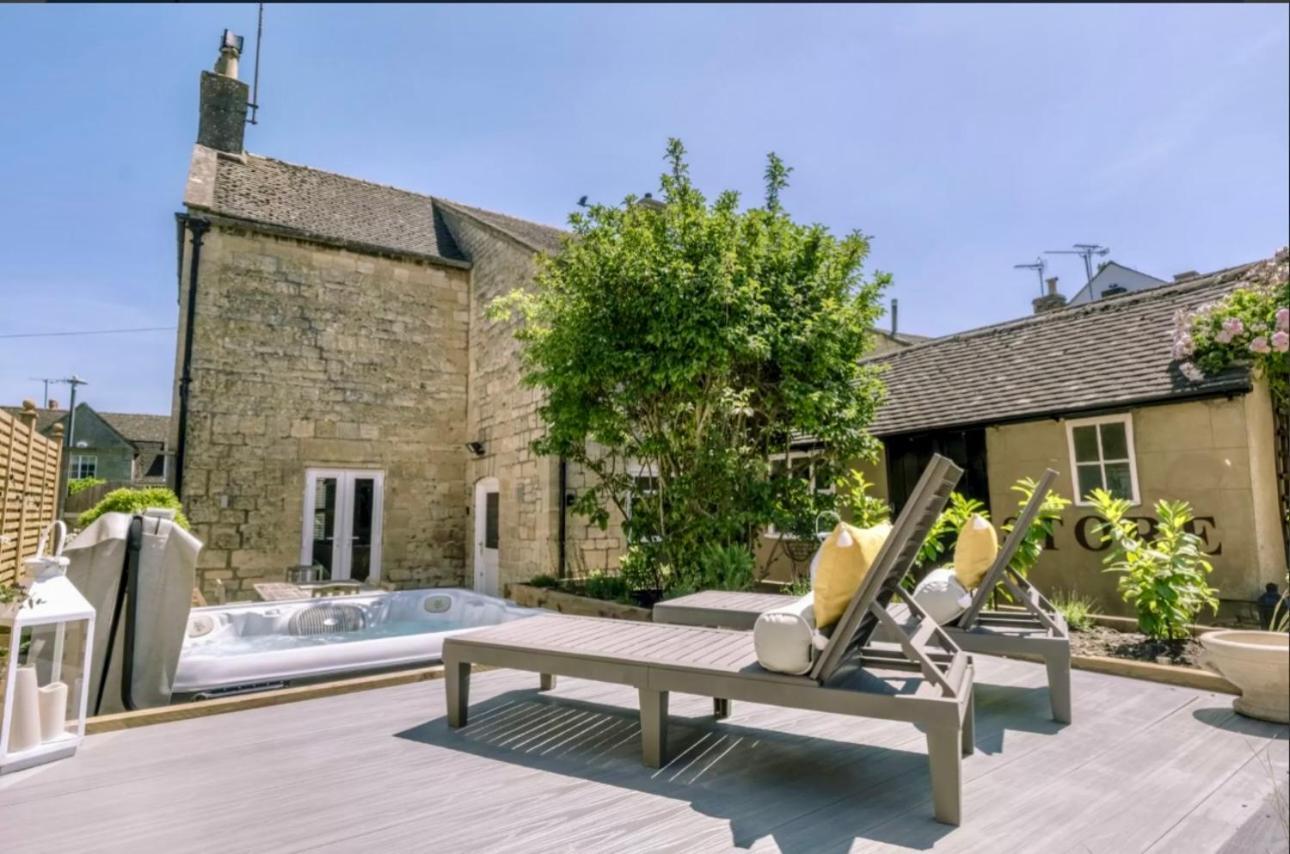 Luxury Cotswolds Cottage With Hot Tub Winchcombe Exterior photo